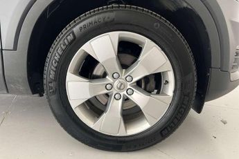 Volvo XC40 1.5 T3 [163] Momentum 5dr