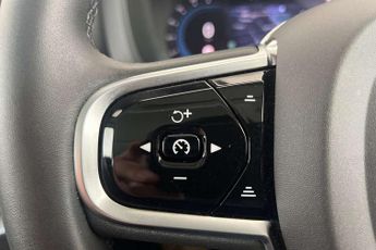 Volvo XC60 2.0 B4D Plus Dark 5dr AWD Geartronic