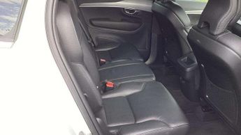 Volvo XC90 2.0 B5D [235] Momentum 5dr AWD Geartronic