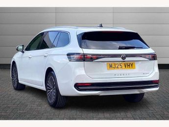 Volkswagen Passat Estate 1.5 TSI eHybrid Elegance 5dr DSG