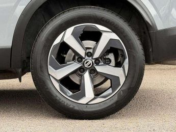 Nissan Qashqai 1.3 DiG-T MH 158 N-Connecta 5dr Xtronic