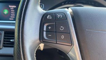 Volvo V40 T3 [152] R DESIGN Pro 5dr
