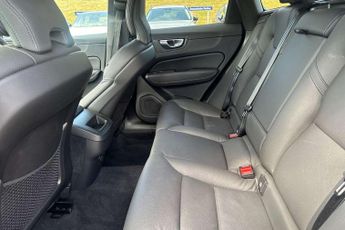 Volvo XC60 2.0 B5P Core 5dr AWD Geartronic