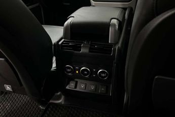 Land Rover Defender 3.0 D300 SE 110 5dr Auto