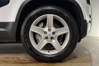 Land Rover Defender 3.0 D300 SE 110 5dr Auto