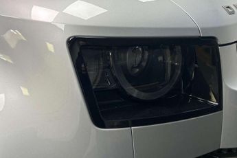 Land Rover Defender 3.0 D250 X-Dynamic SE 110 5dr Auto