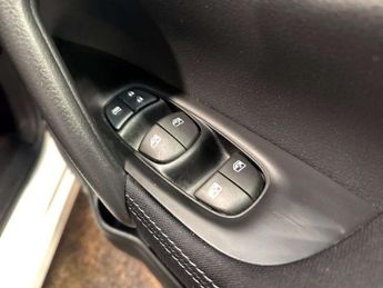 Nissan Qashqai 1.3 DiG-T 160 [157] N-Connecta 5dr DCT Glass Roof