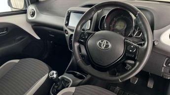 Toyota Aygo 1.0 VVT-i X-Play 5dr