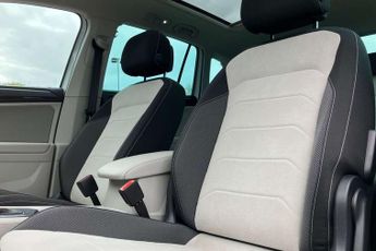 Volkswagen Tiguan 1.4 TSI eHybrid Elegance 5dr DSG