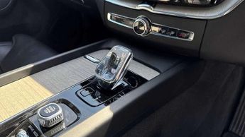 Volvo XC60 2.0 T8 [390] Hybrid Inscription 5dr AWD Geartronic