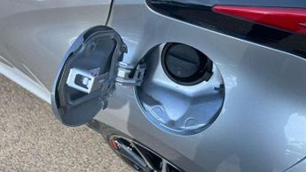 Toyota Yaris 1.5 Hybrid GR Sport 5dr CVT