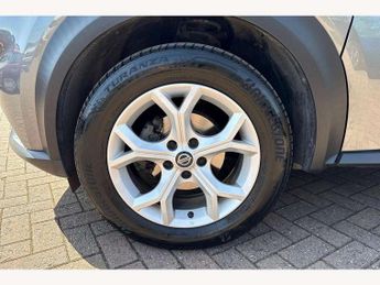 Nissan Juke 1.0 DiG-T Acenta 5dr DCT