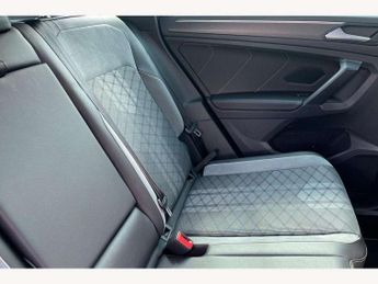 Volkswagen Tiguan 2.0 TDI 200 4Motion R-Line 5dr DSG