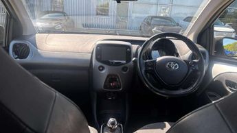 Toyota Aygo 1.0 VVT-i X-Clusiv 5dr x-shift