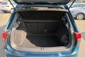 Volkswagen Tiguan 2.0 TDI 4Motion R-Line 5dr DSG