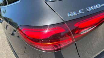 Mercedes-Benz GLC GLC 300e 4Matic AMG Line 5dr 9G-Tronic