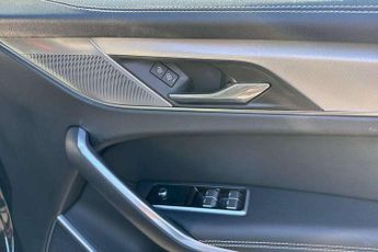 Jaguar F-Pace 2.0 P250 R-Dynamic S 5dr Auto AWD