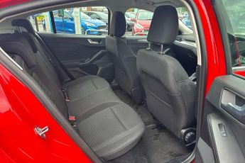 Ford Focus 1.0 EcoBoost Hybrid mHEV 155 Titanium 5dr Auto