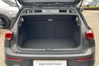 Volkswagen Golf 1.5 eTSI 150 Life 5dr DSG