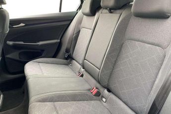 Volkswagen Golf 1.5 eTSI 150 Life 5dr DSG