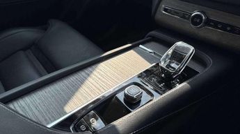 Volvo XC90 2.0 B5P Ultimate Dark 5dr AWD Geartronic