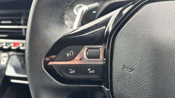 Peugeot 208 1.2 PureTech 100 Allure Premium + 5dr EAT8