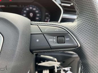 Audi Q3 35 TDI Black Edition 5dr S Tronic [20" Alloy]