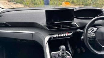 Peugeot 3008 1.2 PureTech Allure Premium 5dr
