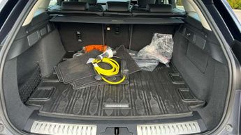 Land Rover Range Rover Velar 2.0 P400e S 5dr Auto