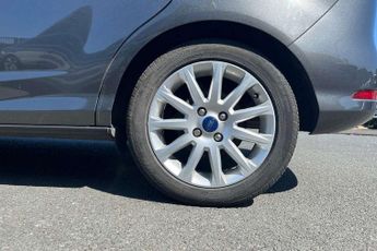 Ford B-MAX 1.6 Titanium X Navigator 5dr Powershift