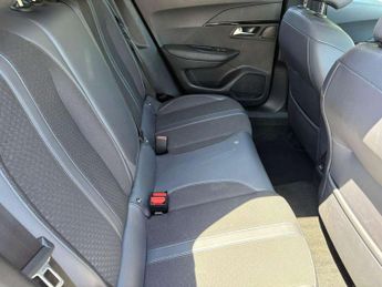 Peugeot 2008 1.2 PureTech Allure Premium 5dr