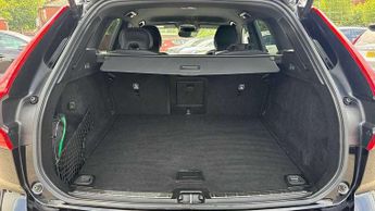 Volvo XC60 2.0 B5P [250] R DESIGN 5dr AWD Geartronic