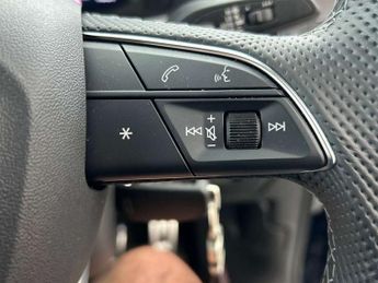 Audi Q3 35 TFSI S Line 5dr S Tronic [Leather]