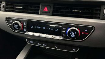 Audi A4 Avant 30 TDI Technik 5dr S Tronic