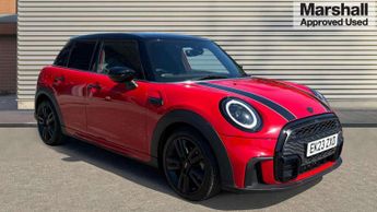 MINI Hatch 1.5 Cooper Sport 5dr Auto [Comfort/Nav Pack]