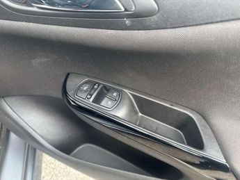 Vauxhall Corsa 1.4 SRi Vx-line Nav Black 5dr