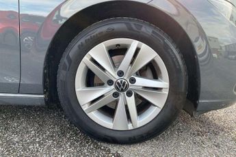 Volkswagen Golf 1.5 TSI Life 5dr