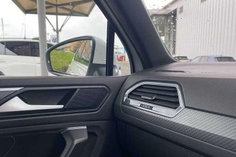Volkswagen Tiguan 2.0 TDI R-Line Edition 5dr DSG