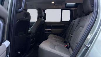 Land Rover Defender 2.0 P300 SE 110 5dr Auto [7 Seat]
