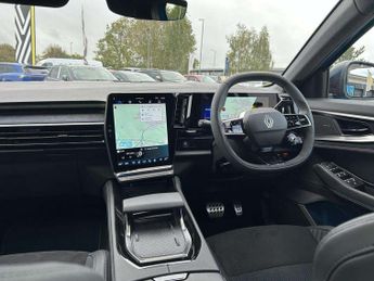 Renault Rafale E-Tech FHEV Iconic Esprit Alpine 5dr Auto 4C