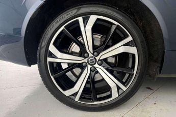 Volvo XC60 2.0 B4D R DESIGN Pro 5dr AWD Geartronic