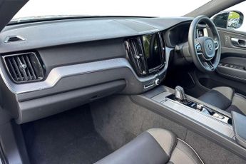 Volvo XC60 2.0 B4D R DESIGN 5dr AWD Geartronic