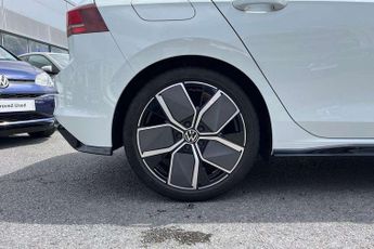 Volkswagen Golf 1.5 eTSI 150 R-Line 5dr DSG