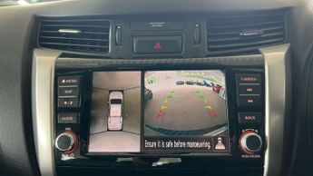 Nissan Navara Double Cab Pick Up N-Guard 2.3dCi 190 TT 4WD Auto
