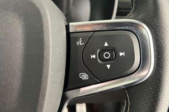 Volvo XC40 1.5 T3 [163] R DESIGN 5dr Geartronic