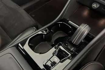 Volvo XC40 1.5 T3 [163] R DESIGN 5dr Geartronic