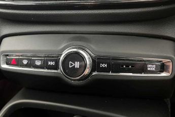 Volvo XC40 1.5 T3 [163] R DESIGN 5dr Geartronic