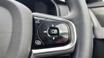 Volvo XC90 2.0 B5P [250] Plus Dark 5dr AWD Geartronic