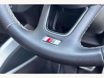 Audi Q2 35 TFSI S Line 5dr S Tronic