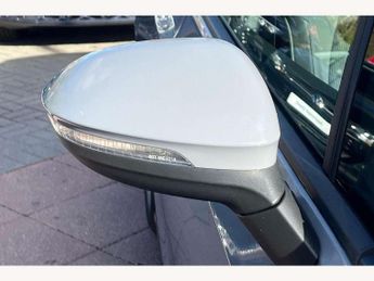 Volkswagen Golf 1.5 eTSI 150 R-Line 5dr DSG